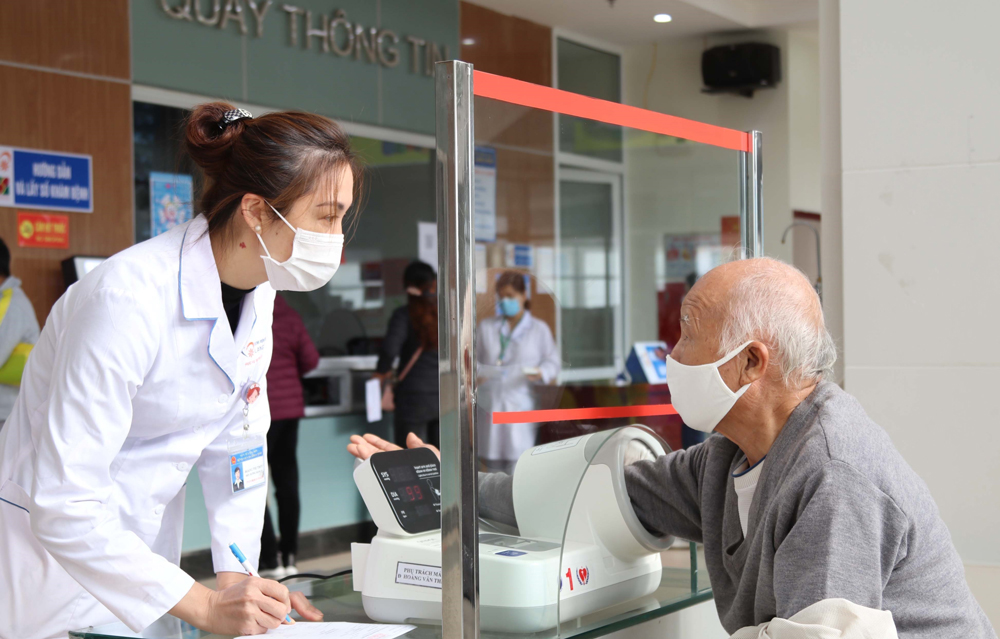 Công điện của Thủ tướng về việc bảo đảm thuốc, trang thiết bị y tế phục vụ công tác khám bệnh, chữa bệnh