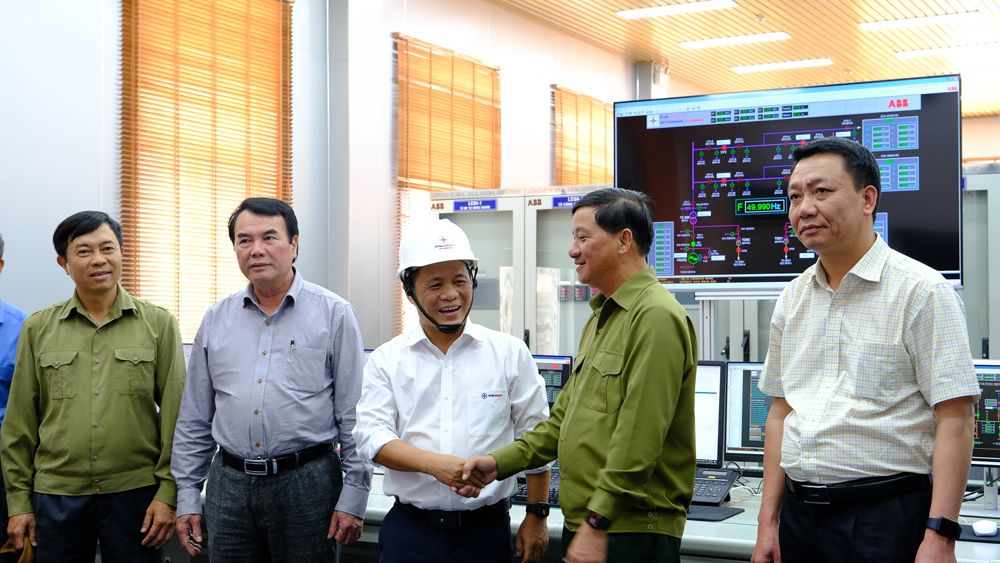 Bí thư Tỉnh ủy thăm và làm việc với một số đơn vị tại huyện Bảo Lâm