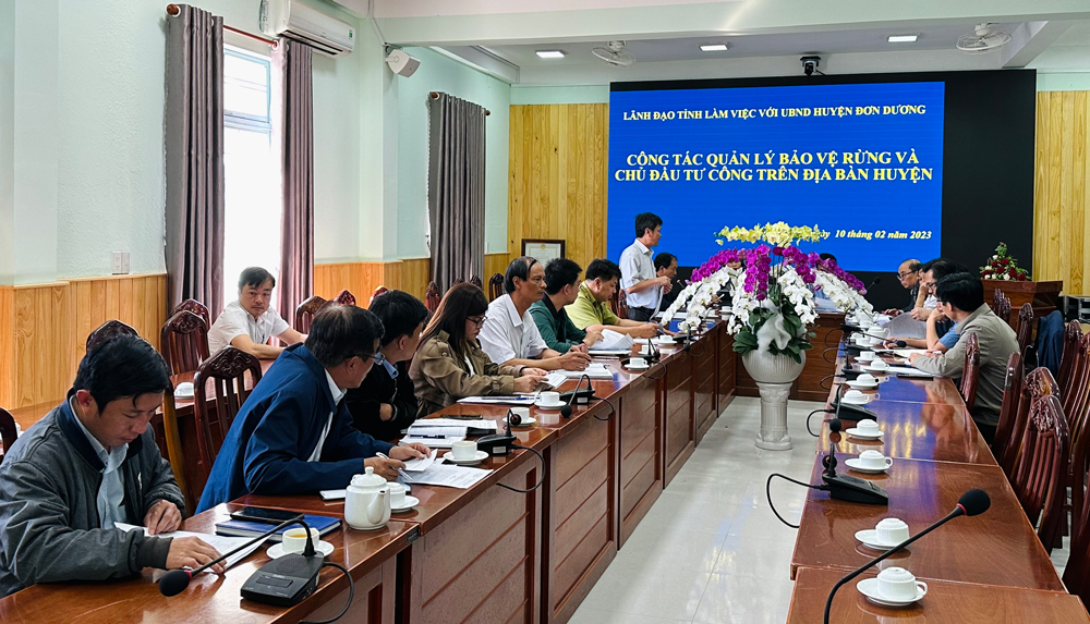 Phó Chủ tịch UBND tỉnh Phạm S làm việc với huyện Đơn Dương