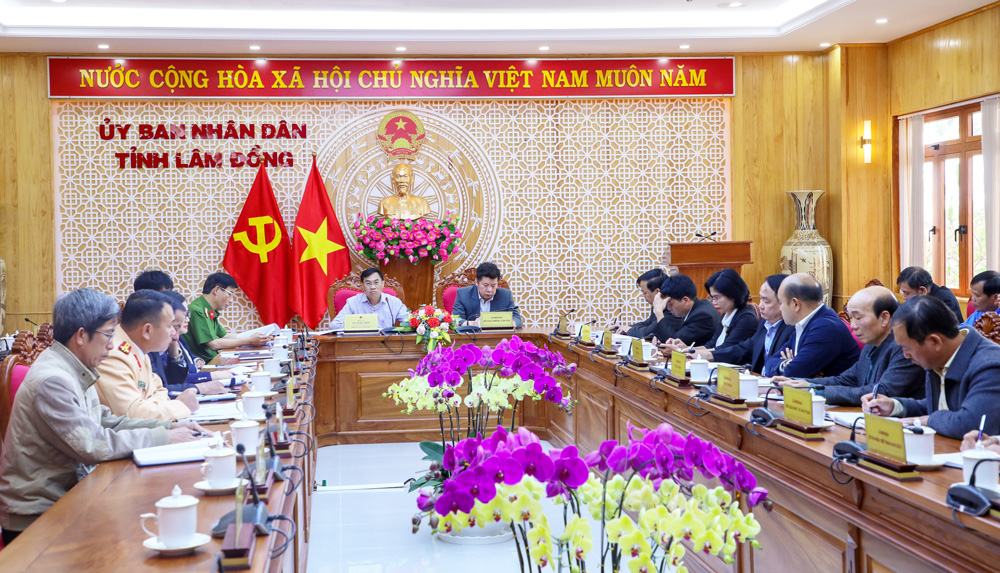 Hội nghị trực tuyến toàn tỉnh tổng kết công tác đảm bảo an toàn giao thông năm 2022, triển khai nhiệm vụ năm 2023
