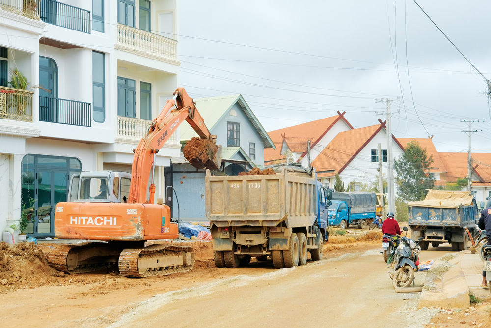 Lạc Dương: Tăng tốc thi công các công trình, dự án ngay từ đầu năm