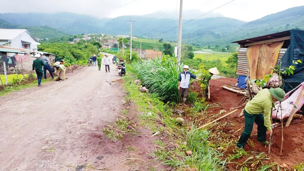 Tích cực, đi đầu trong các phong trào