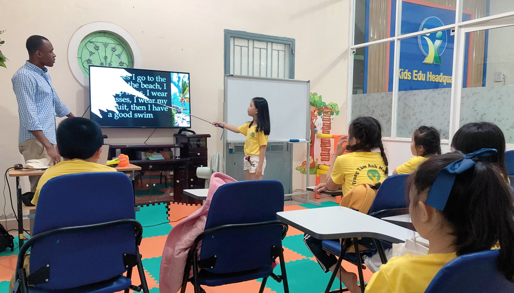 Trung tâm ngoại ngữ cho trẻ em vùng xa của cán bộ Đoàn