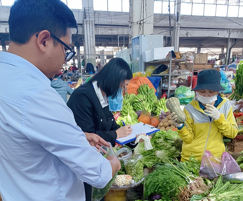 Đức Trọng: Tăng cường công tác phòng, chống buôn lậu và gian lận thương mại