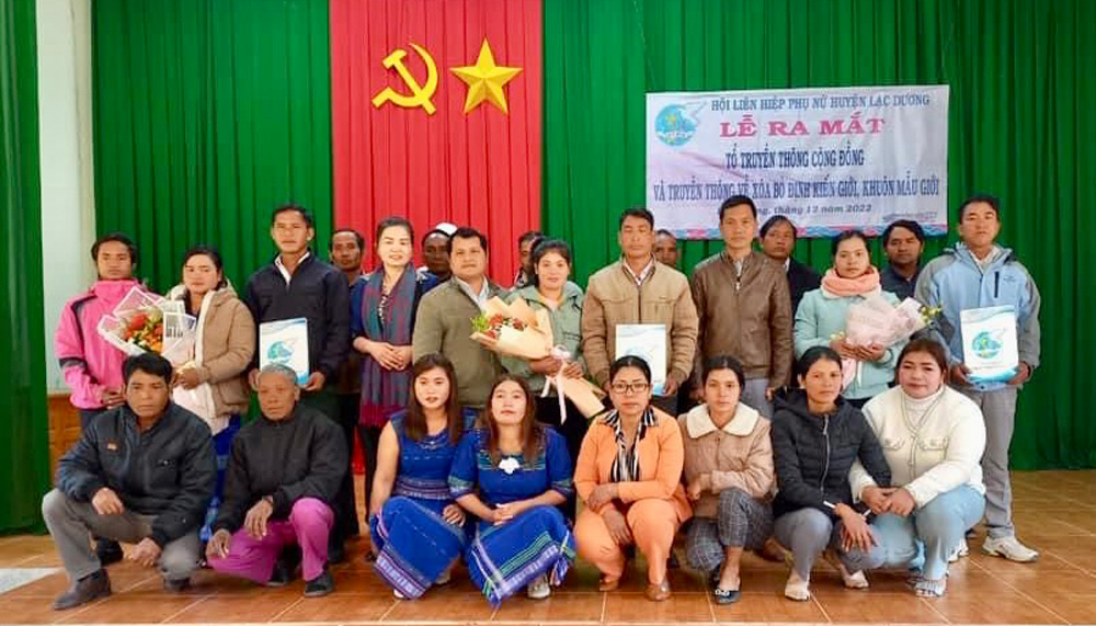 Đồng hành với phụ nữ trong phát triển kinh tế