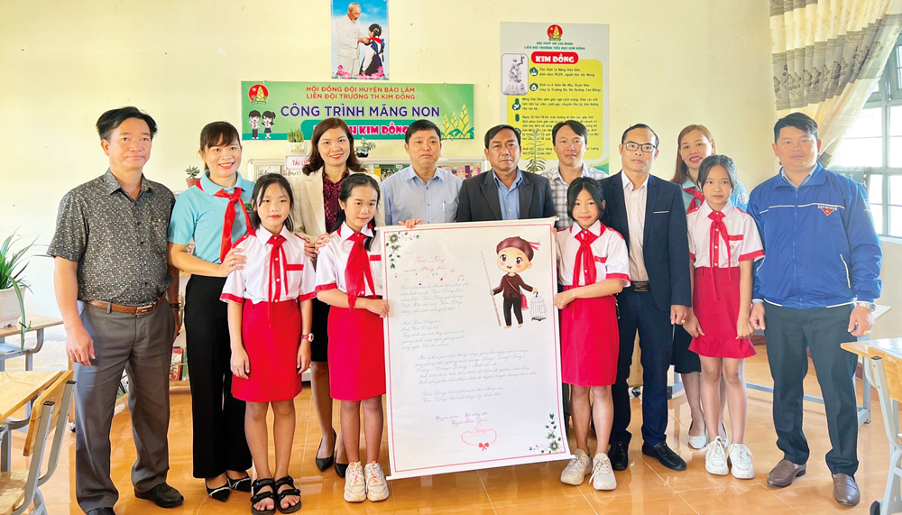 Sinh hoạt chuyên đề ''Noi gương anh hùng Kim Đồng - Thiếu nhi Lâm Đồng tiến bước''