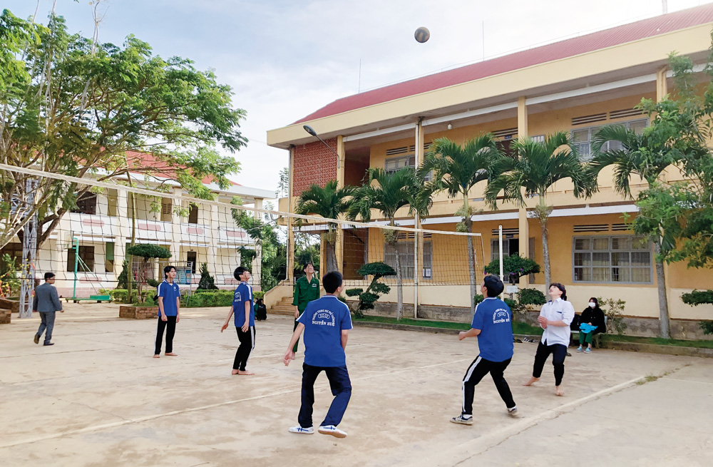 Thầy cô tích cực, học trò ngoan giỏi ở trường học vùng sâu