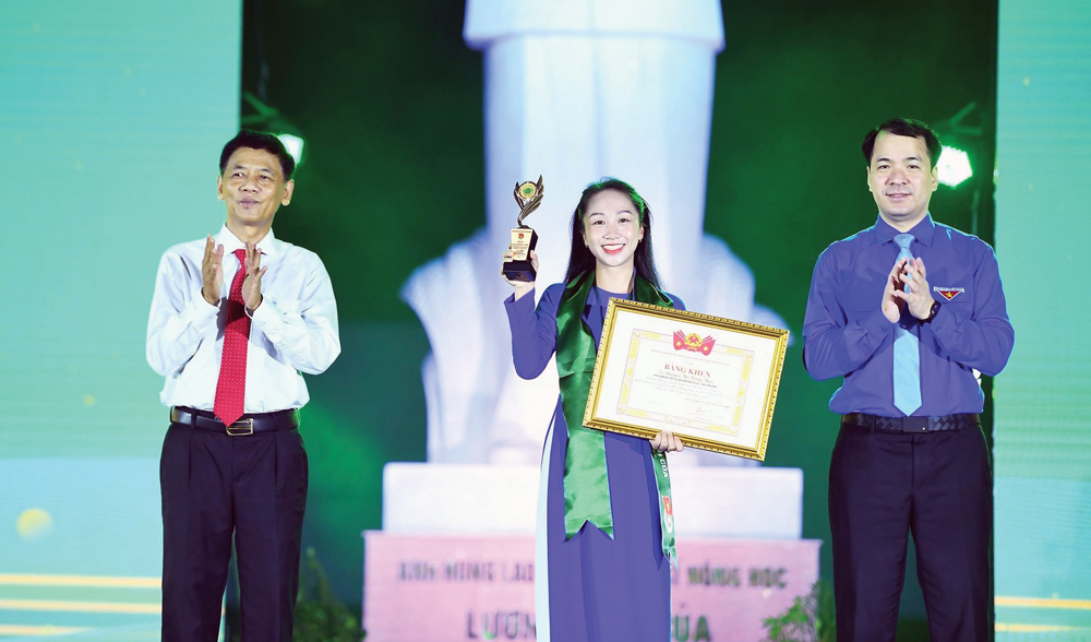BÁO XUÂN GIÁP THÌN 2024: Đưa nông sản Lâm Đồng vươn xa