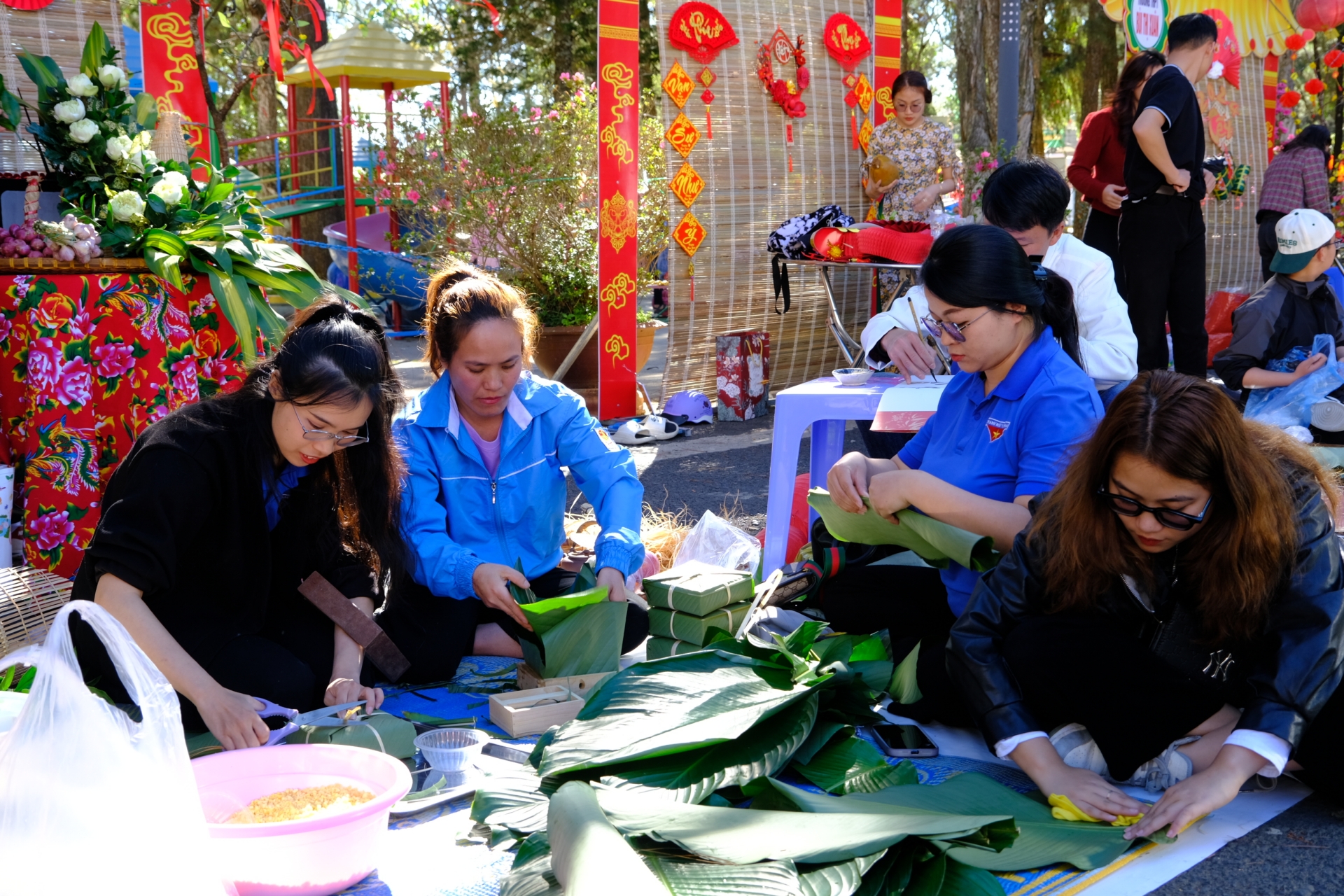 Nhiều phần quà ý nghĩa trong chương trình Xuân yêu thương - Tết sẻ chia năm 2023