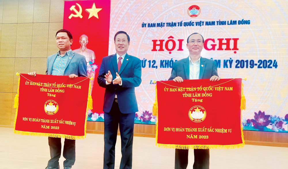 Khởi động và tăng tốc phong trào thi đua