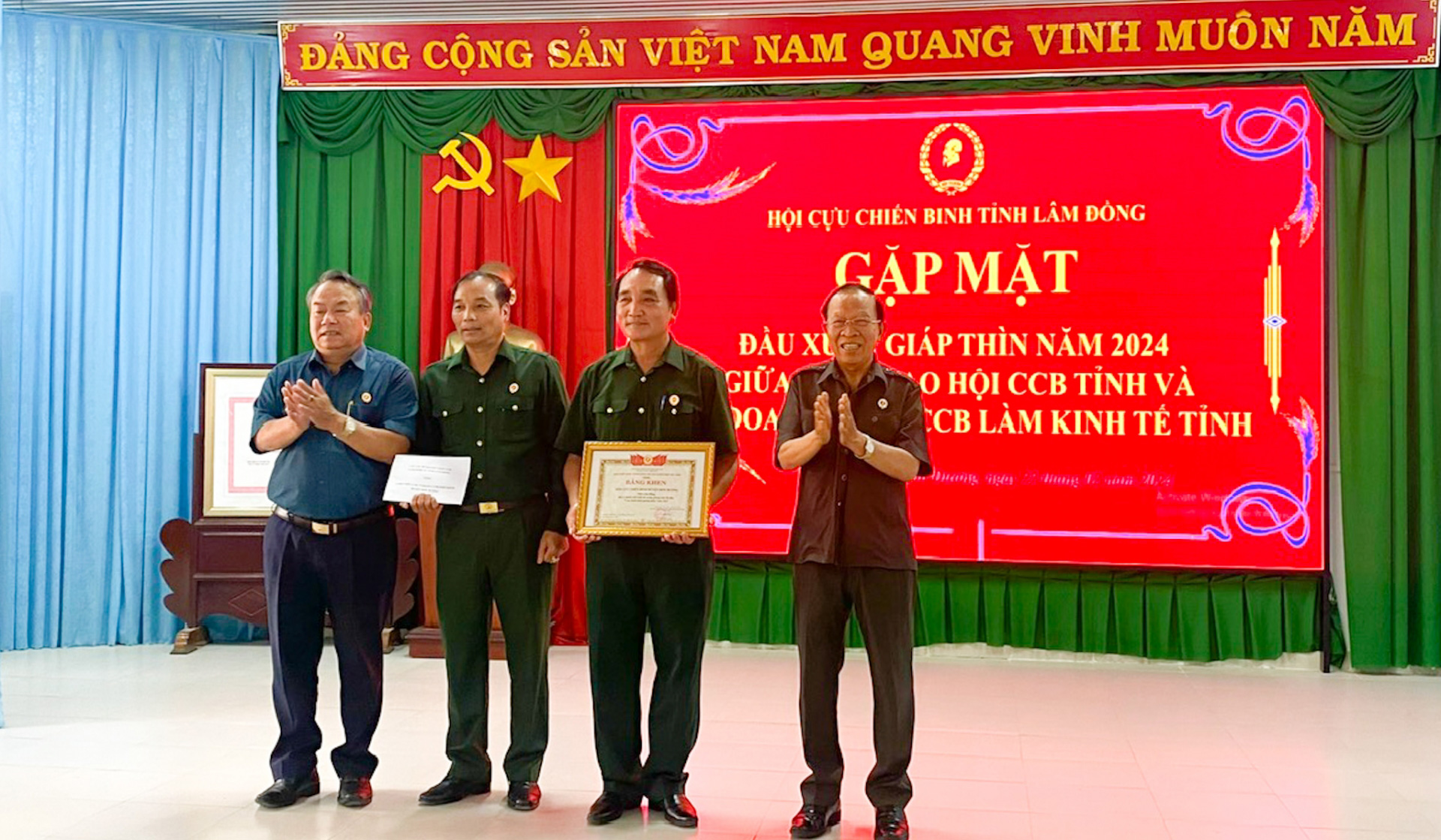 Hội CCB các huyện, thành phố phía Bắc gặp mặt đầu xuân