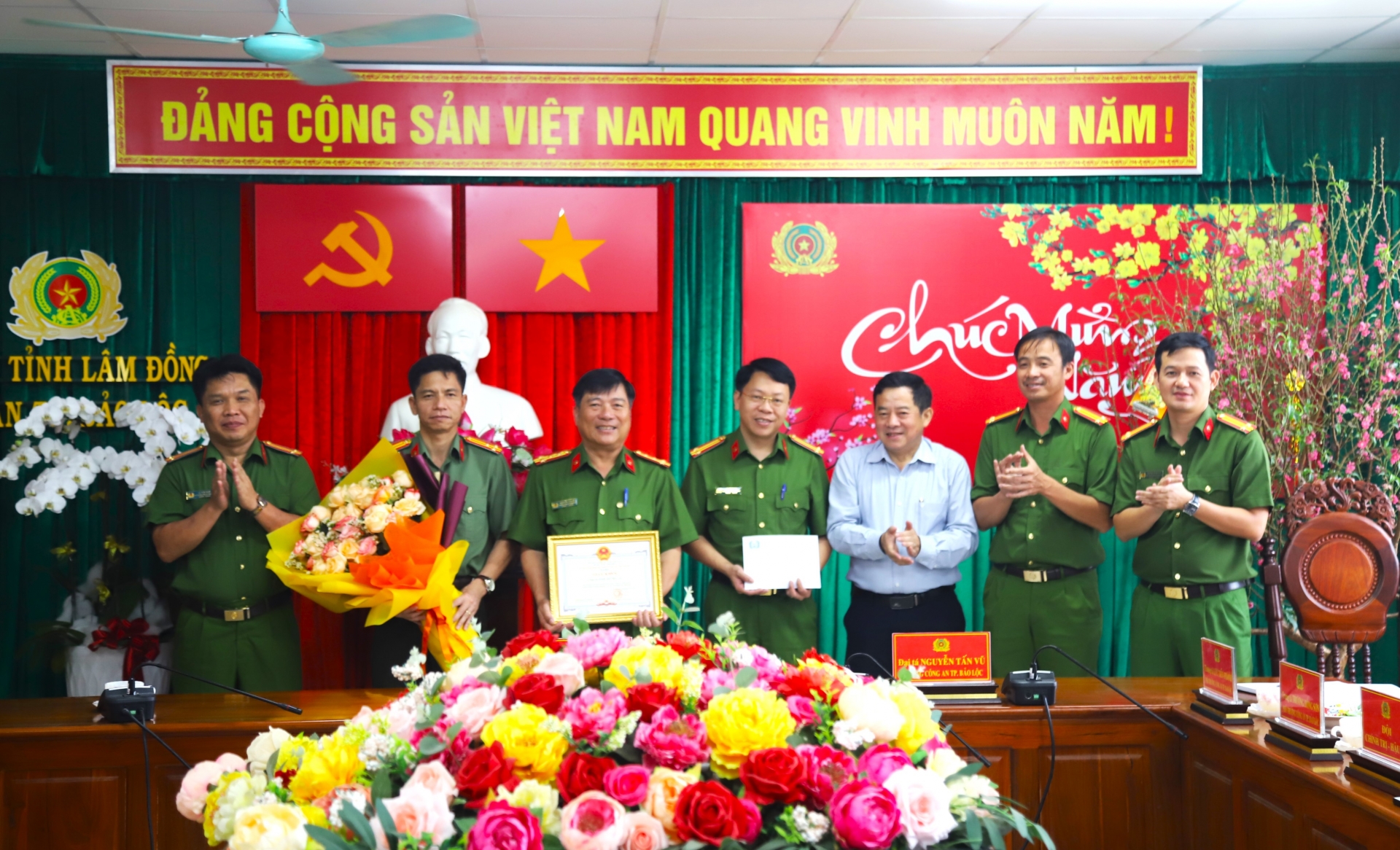 Bảo Lộc: Thưởng “nóng” Công an thành phố phá thành công chuyên án ma túy quy mô lớn