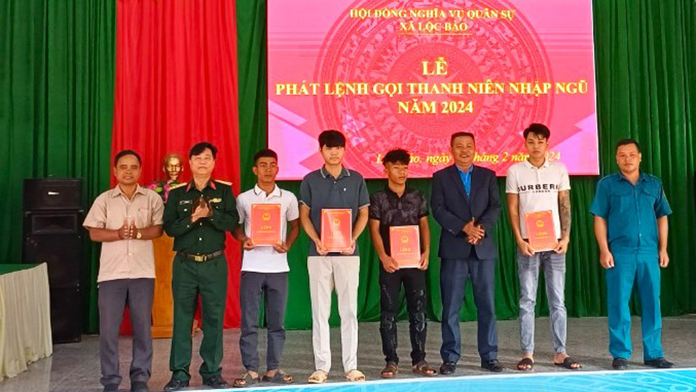 Bảo Lâm: Trao lệnh gọi công dân nhập ngũ cho 115 thanh niên
