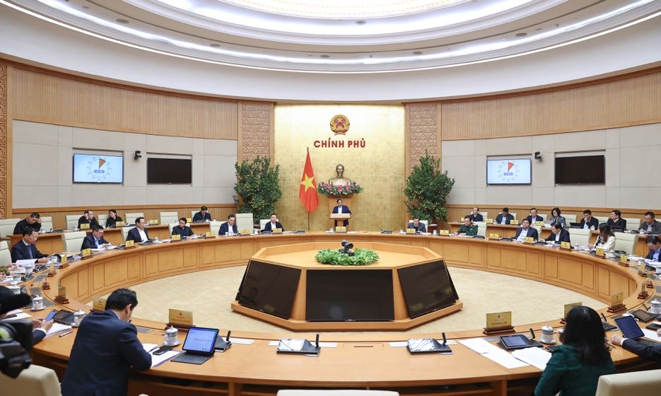 Khẩn trương sắp xếp đơn vị hành chính cấp xã, cấp huyện; triển khai chế độ tiền lương mới