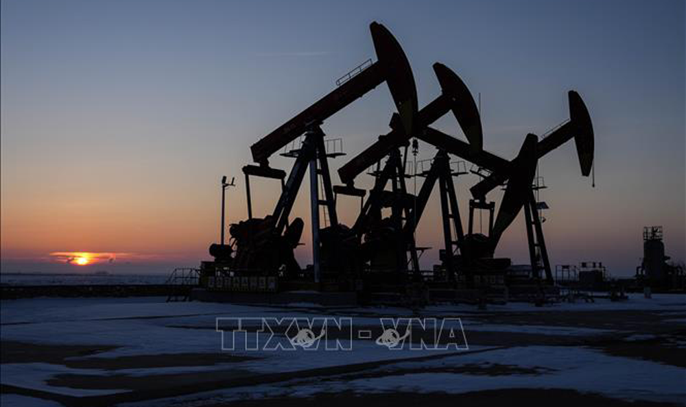 OPEC+ quyết định không thay đổi sản lượng