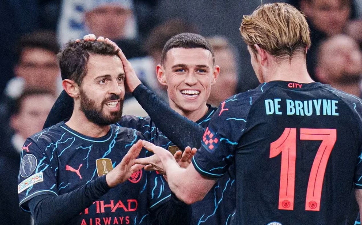 Manchester thiết lập kỷ lục chưa từng có tại Champions League