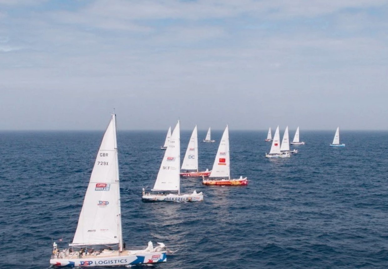 Giải đua thuyền buồm Clipper Race: Các đội thi đầu tiên cập cảng Hạ Long