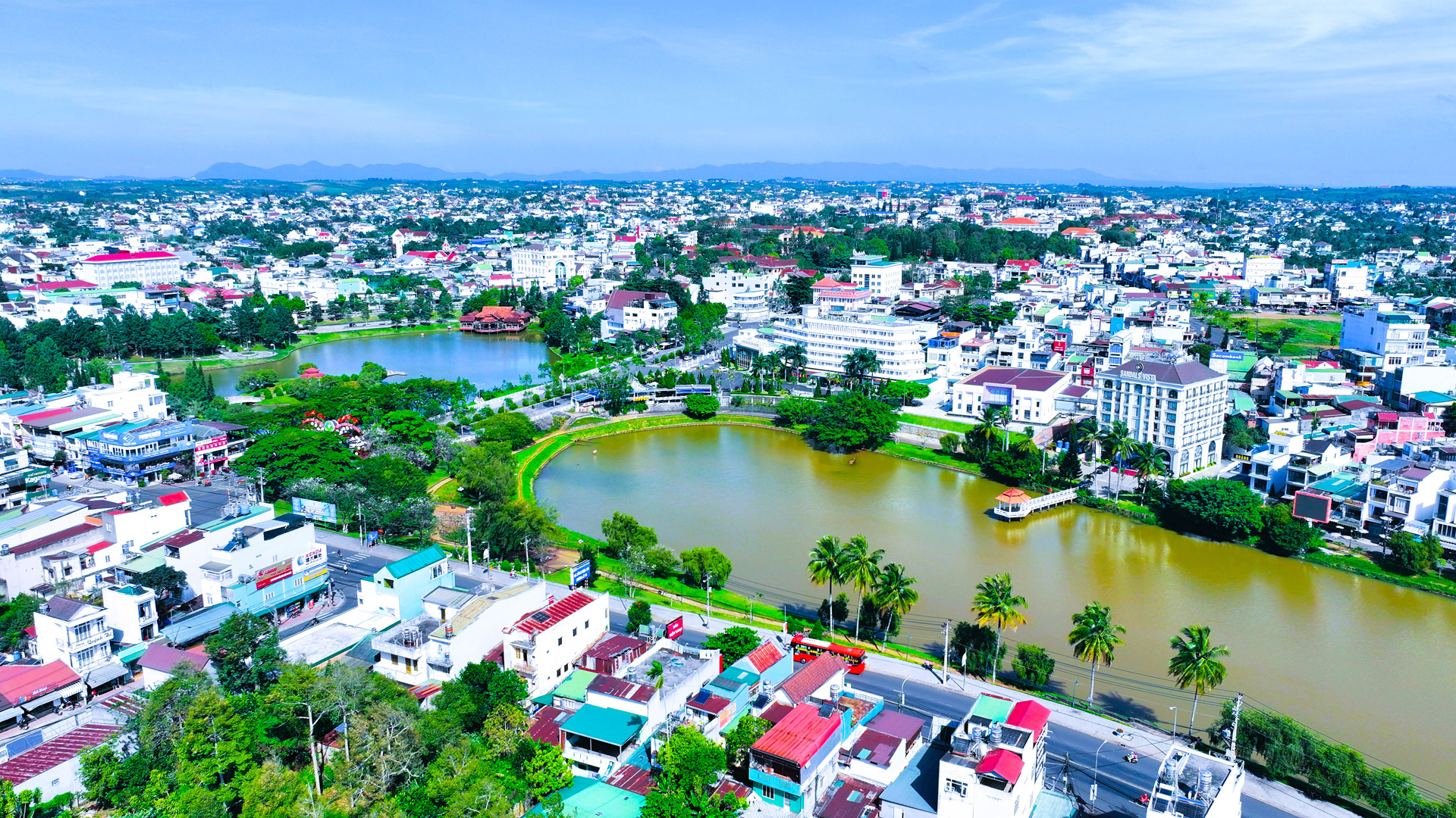 BÁO XUÂN GIÁP THÌN 2024: Xây dựng đô thị xanh nhìn từ Bảo Lộc