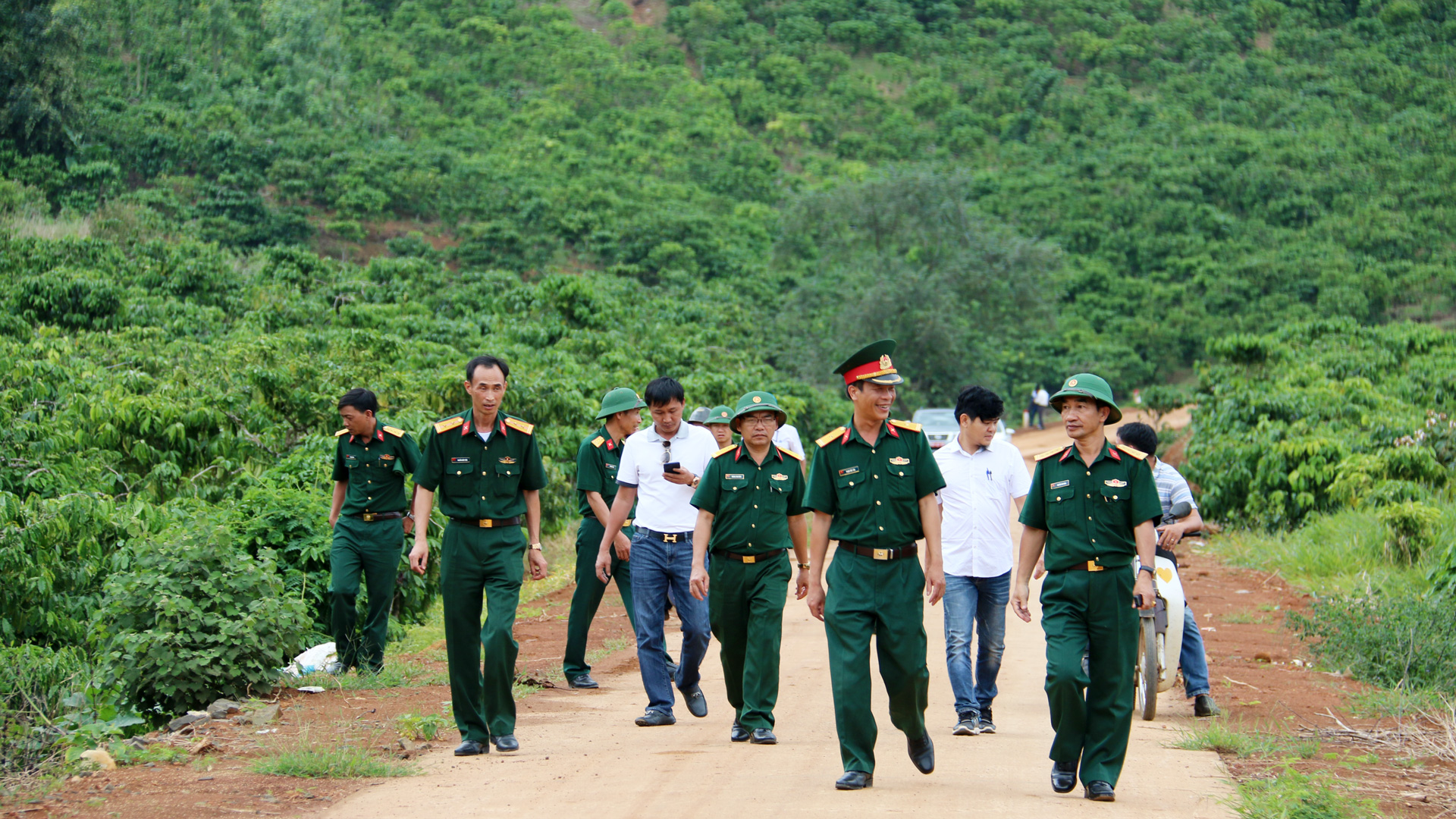 BÁO XUÂN GIÁP THÌN 2024: “Mặt trời xanh” giữa đại ngàn