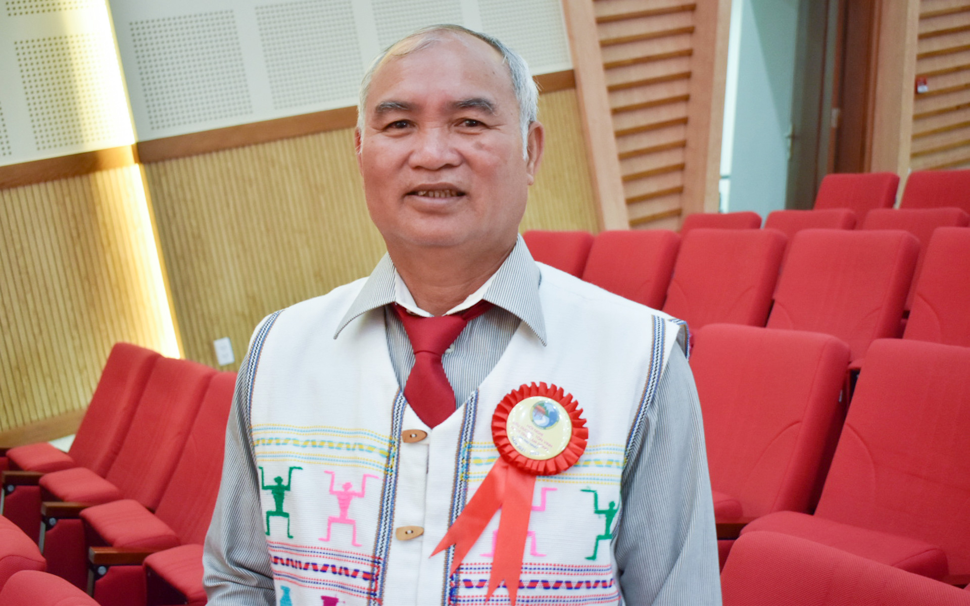 Cầu nối giữa Đảng, Nhà nước với Nhân dân