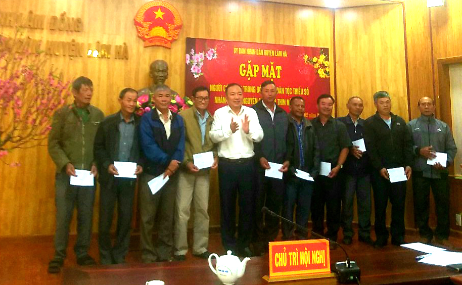 Lâm Hà: Gặp mặt người có uy tín trong vùng đồng bào dân tộc thiểu số