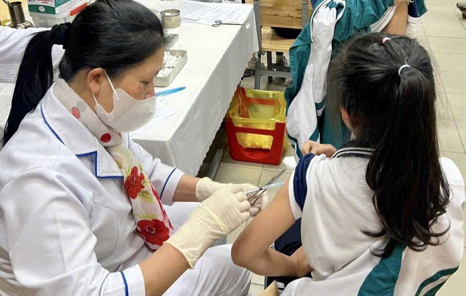 Tăng cường quản lý, kiểm tra chất lượng thuốc phòng, chống dịch bệnh