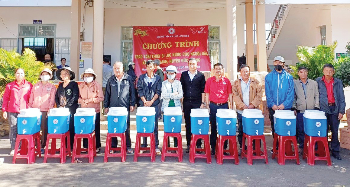 Mô hình Hỗ trợ sinh kế cho hộ nghèo