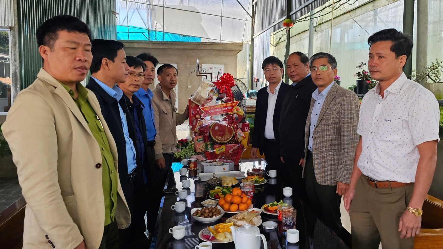 Lãnh đạo huyện Đam Rông thăm các doanh nghiệp, hợp tác xã đầu năm mới