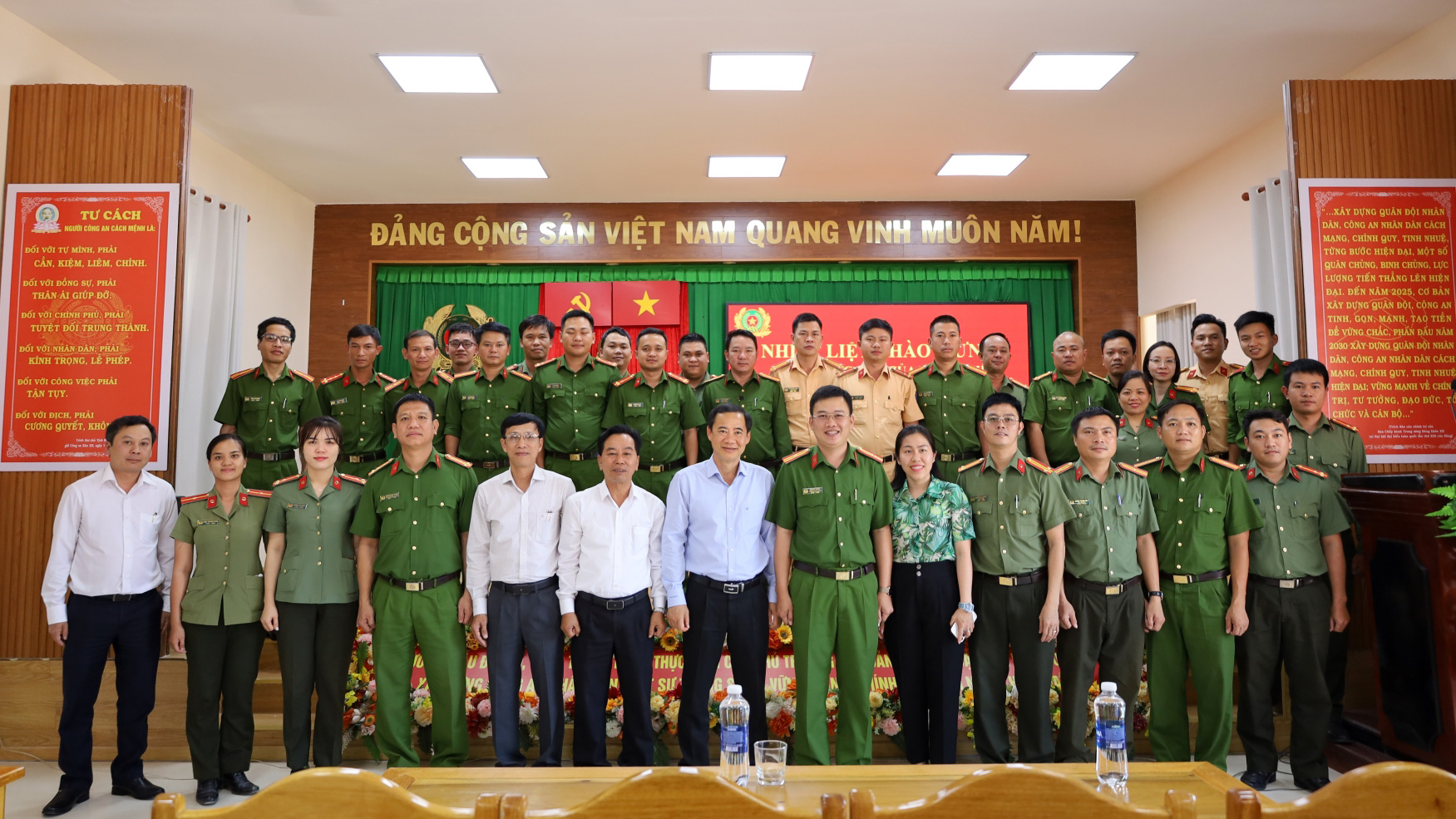 Quyền Bí thư Tỉnh uỷ thăm và làm việc tại Công an huyện Đạ Huoai