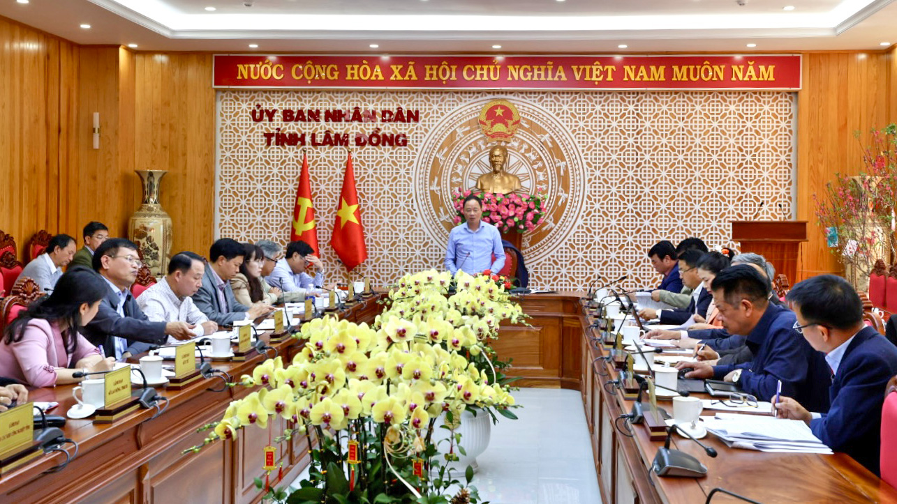Chủ tịch UBND tỉnh Trần Hồng Thái chủ trì họp công tác chuẩn bị thu hút đầu tư các dự án vốn ngoài ngân sách