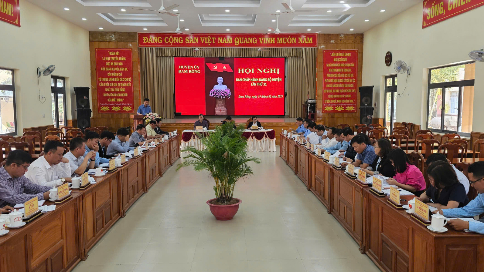 Hội nghị Ban Chấp hành Đảng bộ huyện Đam Rông lần thứ 31