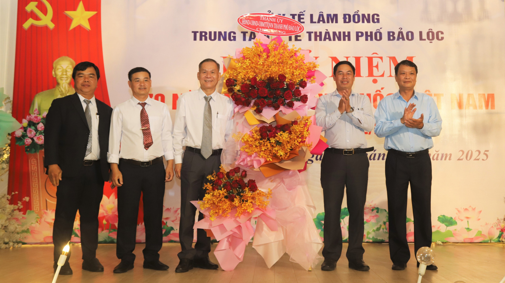 Bảo Lộc: Gặp mặt kỷ niệm 70 năm Ngày Thầy thuốc Việt Nam