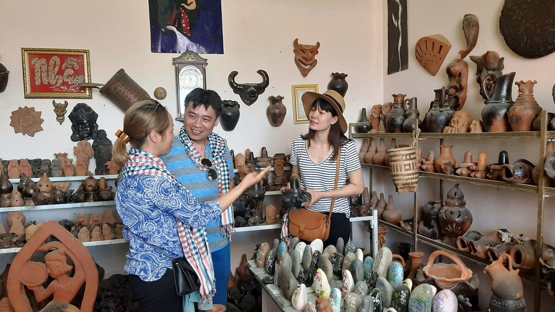 Gốm Bàu Trúc “thăng hoa” nhờ du lịch