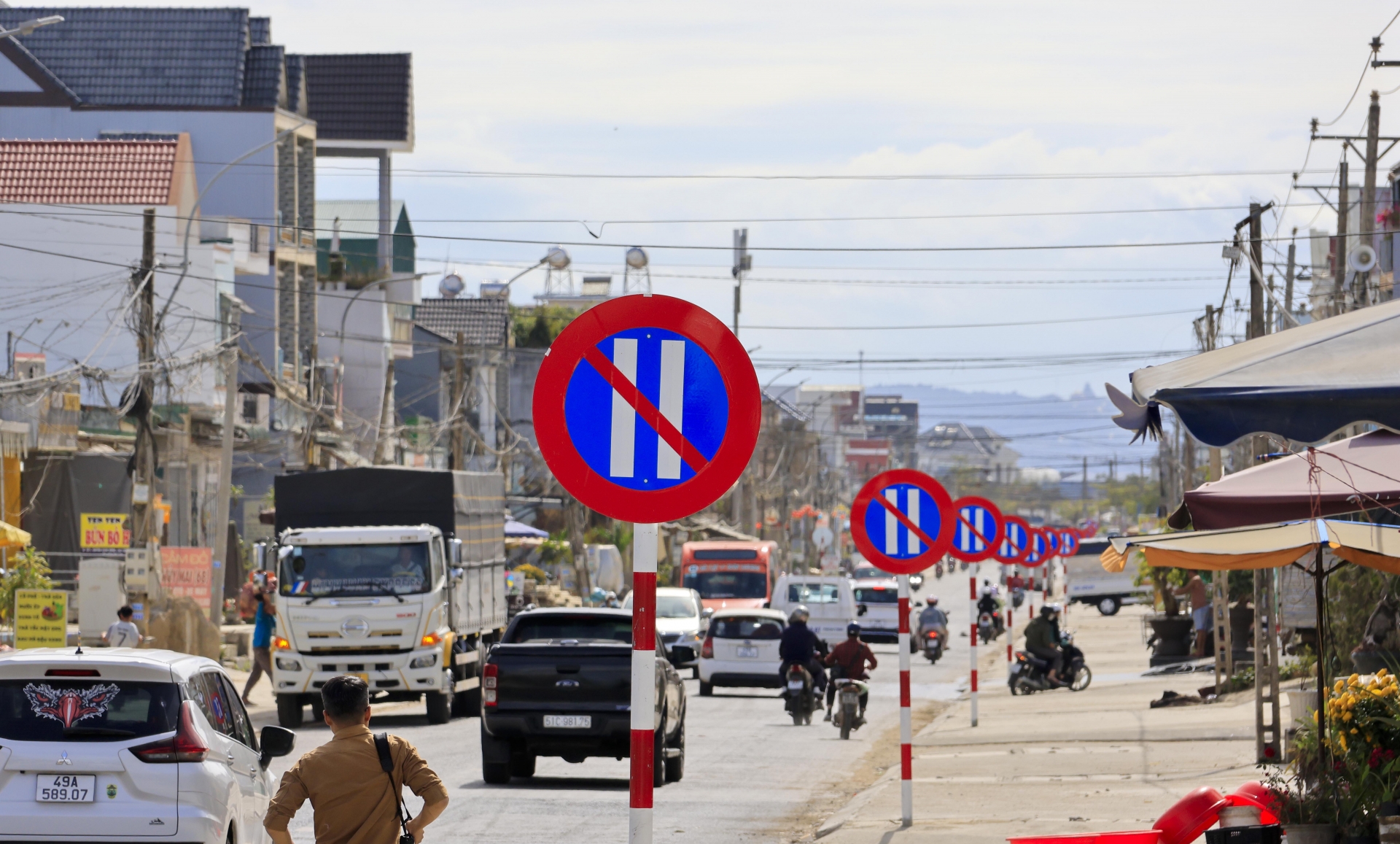 Chủ tịch UBND tỉnh chỉ đạo rà soát, xử lý triệt để bất cập trong tổ chức giao thông đường bộ