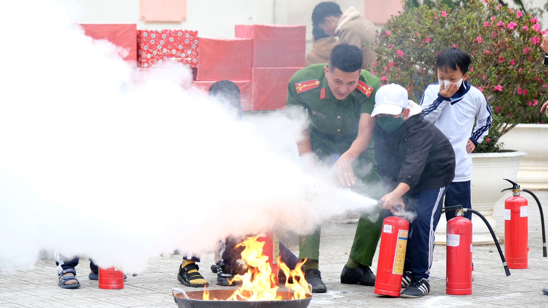 Nỗ lực đảm bảo an toàn phòng cháy, chữa cháy và cứu nạn cứu hộ
