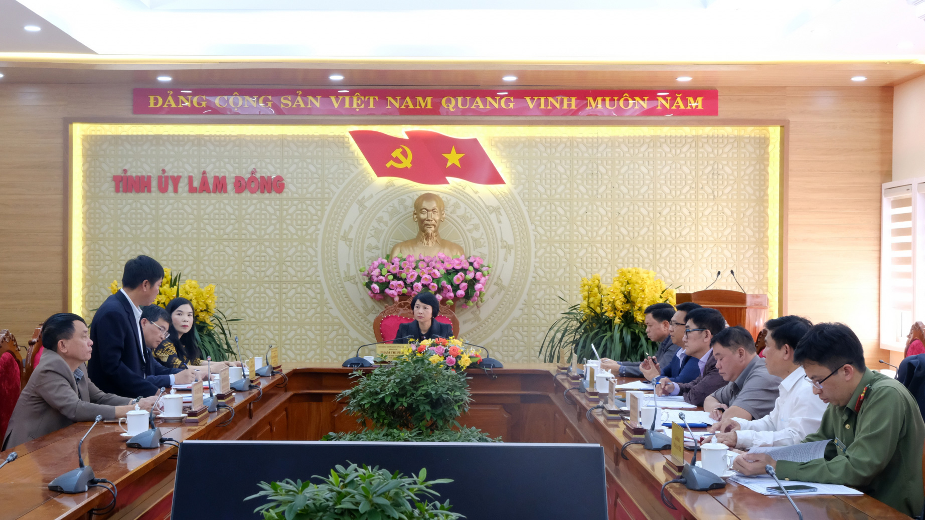 Tiểu ban Tổ chức phục vụ Đại hội Đại biểu Đảng bộ tỉnh Lâm Đồng lần thứ XII họp phiên thứ nhất