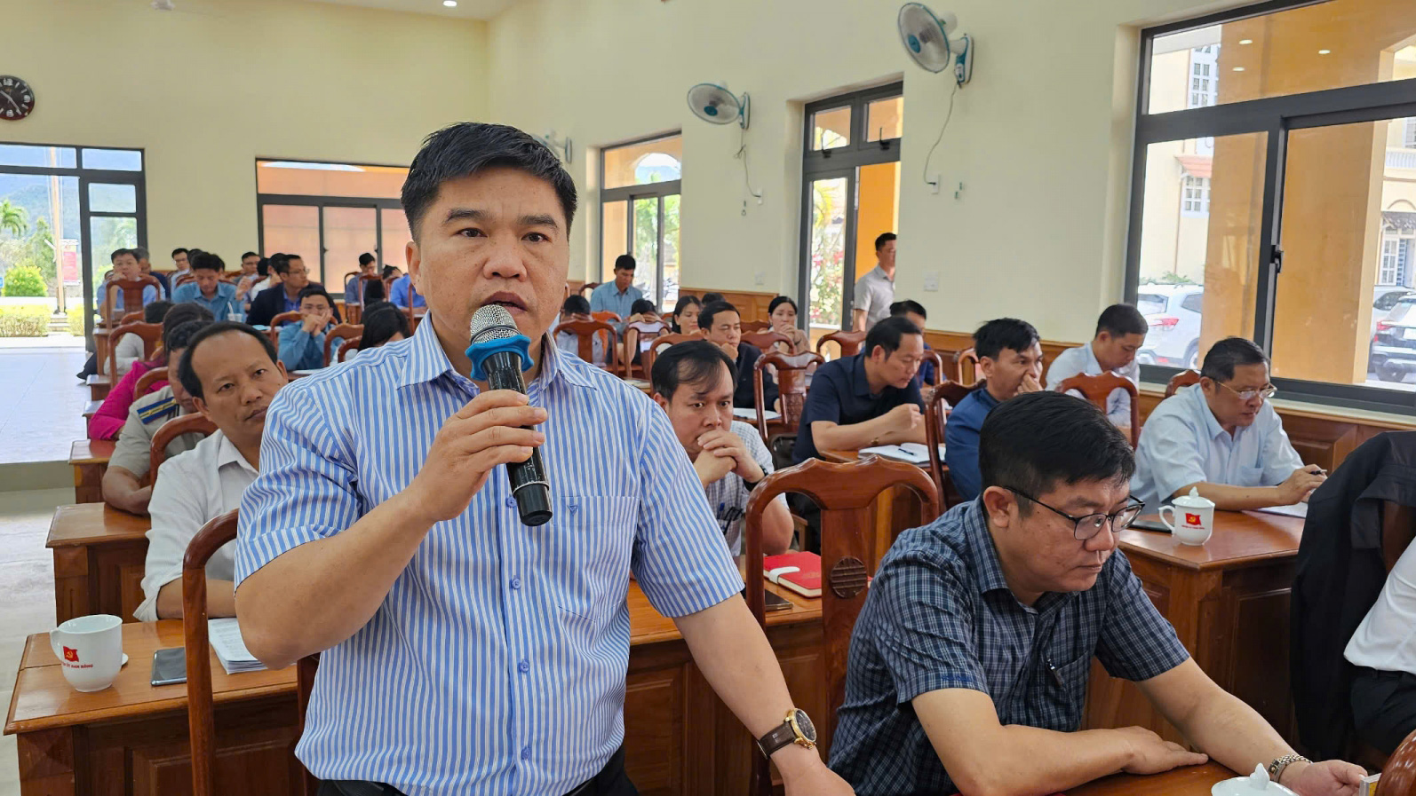 Đam Rông lấy ý kiến góp ý dự thảo Văn kiện Đại hội Đảng bộ huyện lần thứ V