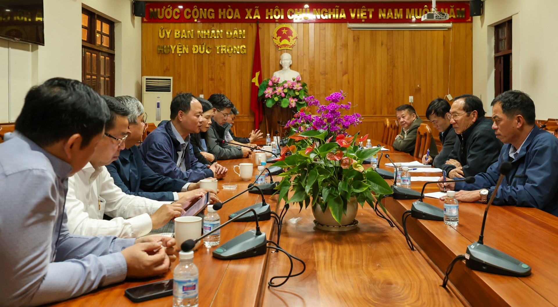 Chủ tịch UBND tỉnh Lâm Đồng kiểm tra tình hình chiếu sáng và ATGT trên cao tốc Liên Khương