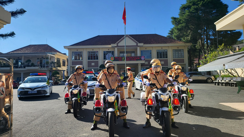 Rạng danh Cảnh sát giao thông: Vì bình yên những nẻo đường