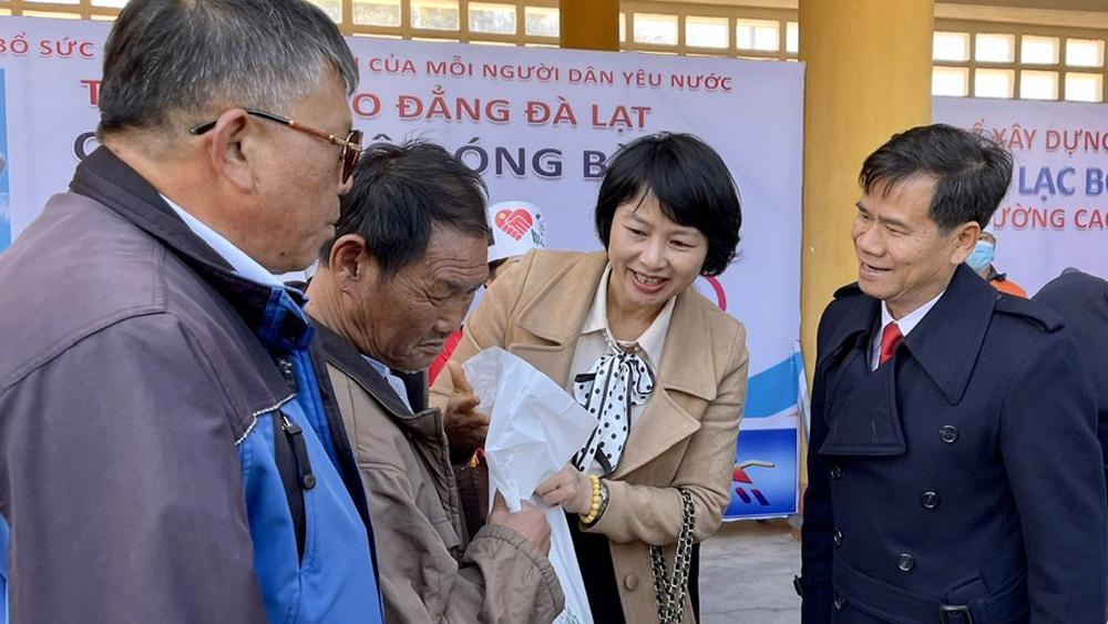BÁO XUÂN 2025: Tết nhân ái