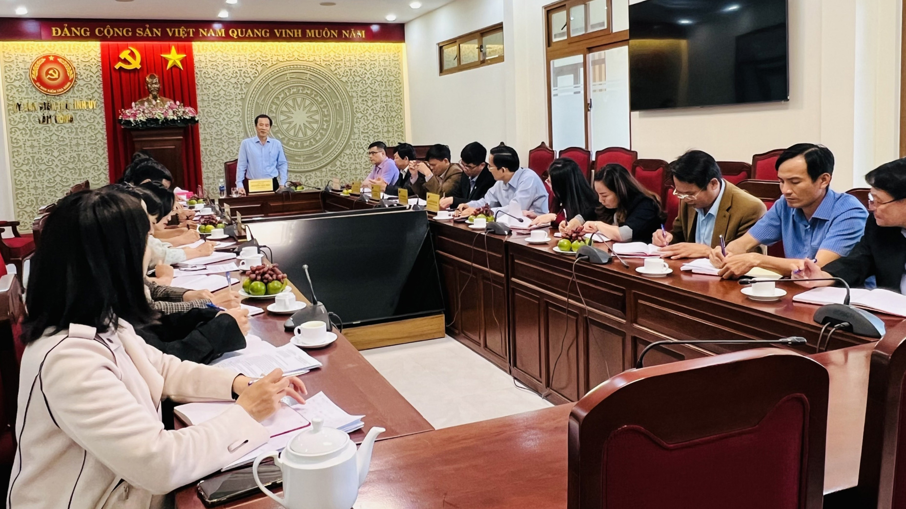 Tăng cường sự lãnh đạo của Đảng đối với công tác giáo dục cần, kiệm, liêm, chính, chí công vô tư