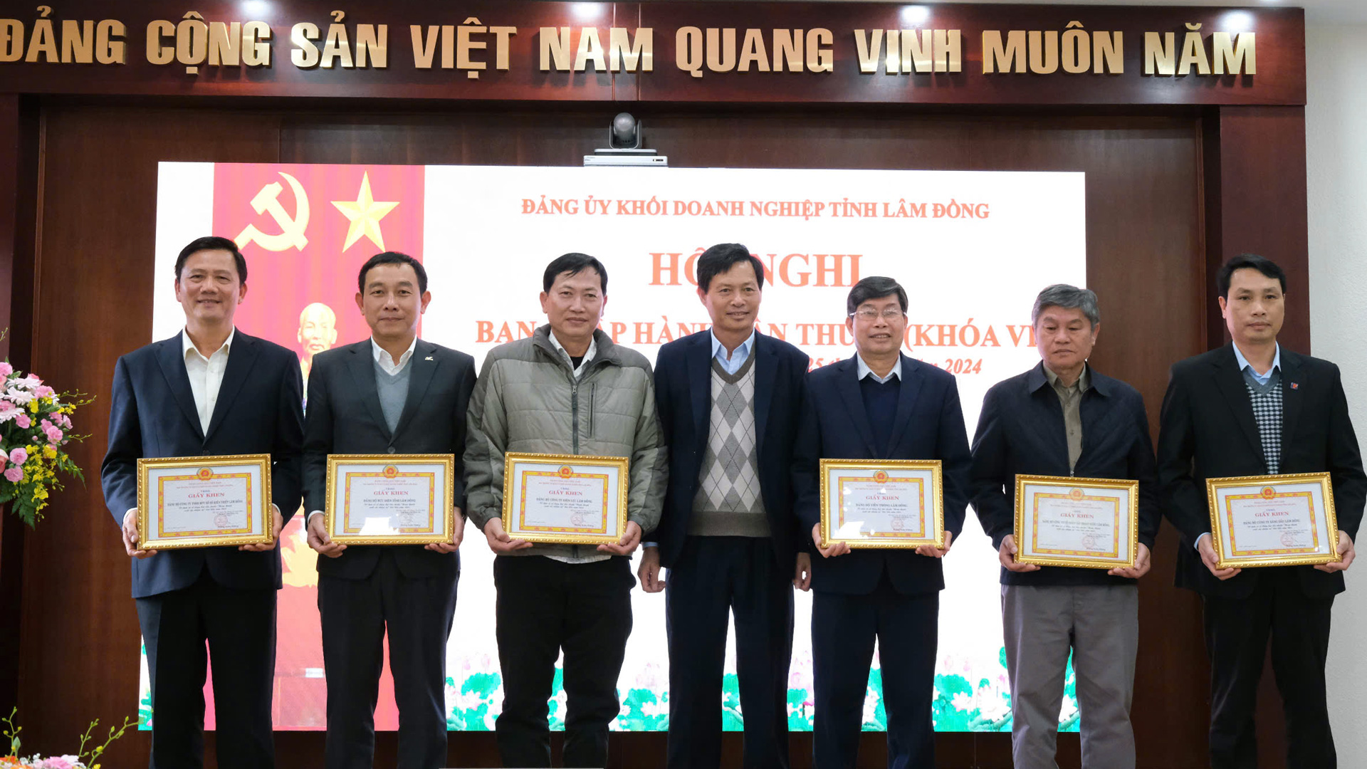 Những chuyển biến tích cực trong công tác xây dựng Đảng