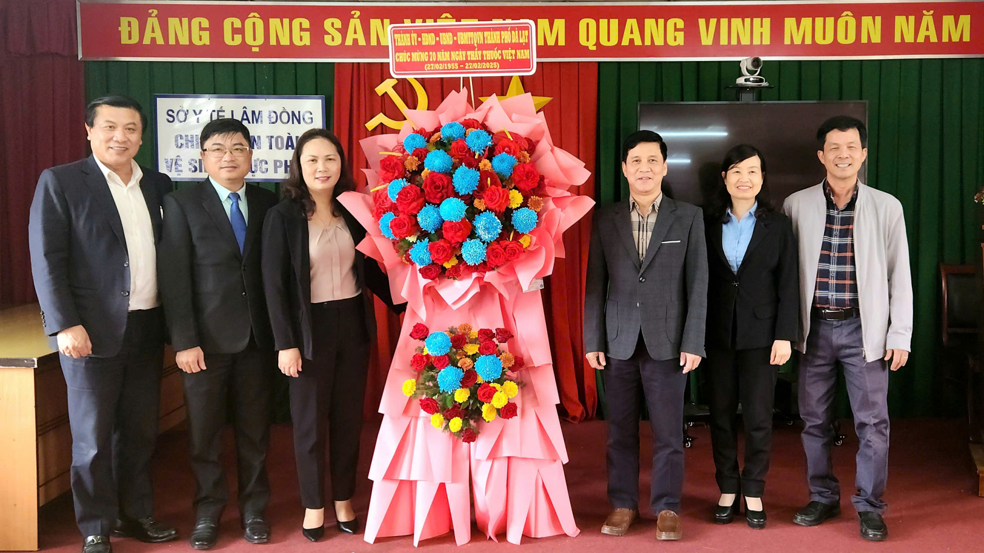 Lãnh đạo Thành ủy Đà Lạt thăm và chúc mừng các đơn vị y tế nhân dịp Kỷ niệm 70 năm Ngày Thầy thuốc Việt Nam