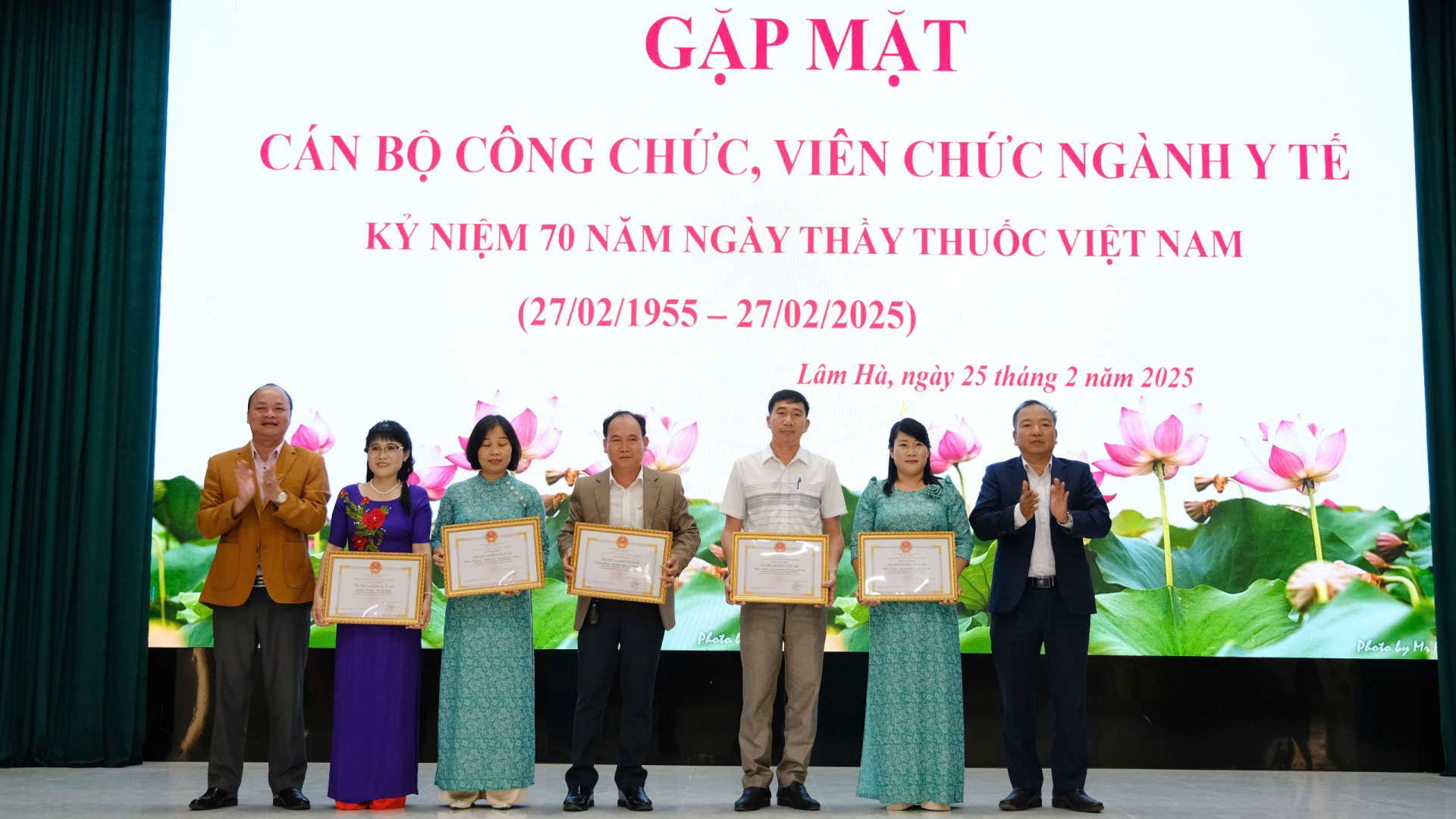 Lâm Hà gặp mặt cán bộ, công chức, viên chức ngành y tế