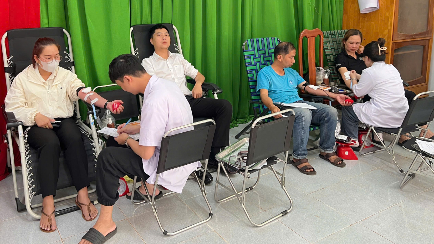 Bảo Lâm: 200 tình nguyện viên tham gia hiến máu