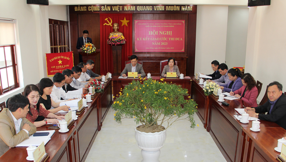 Khối thi đua các cơ quan Đảng tỉnh ký kết giao ước thi đua năm 2023