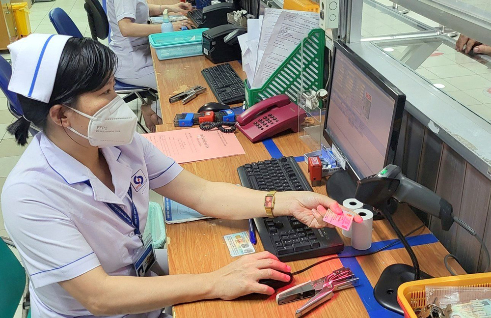 Đẩy mạnh sử dụng Căn cước công dân gắn chip và VssID trong khám chữa bệnh BHYT