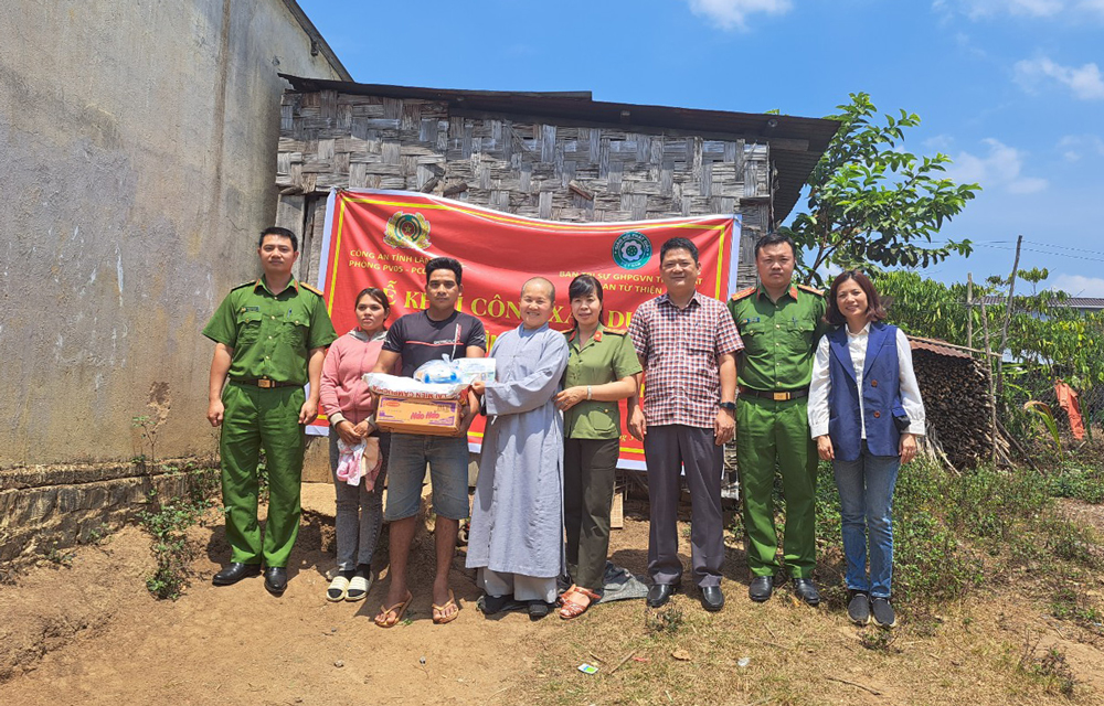 Công an tỉnh Lâm Đồng khởi công xây dựng 2 nhà tình thương