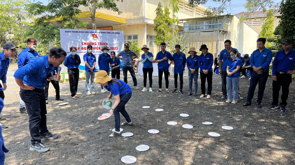 Đoàn Khối Doanh nghiệp tỉnh tổ chức Ngày đoàn viên