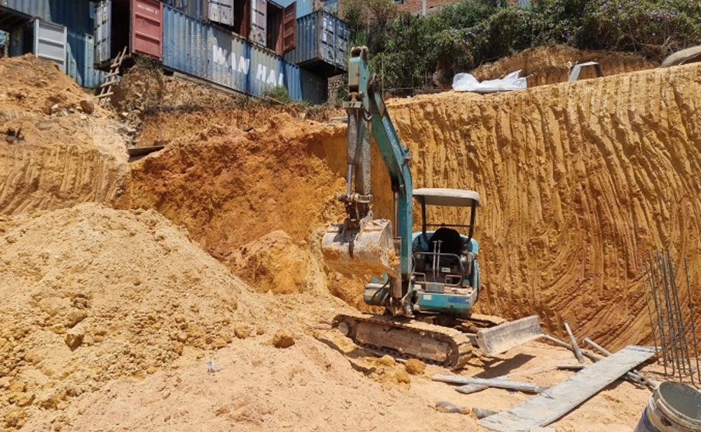 Đà Lạt: Taluy đất cao 3m đổ sập, một người đàn ông bị đè tử vong